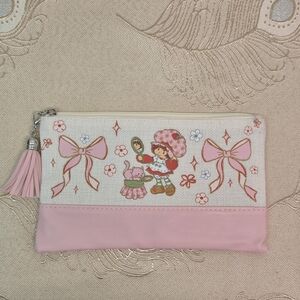 Strawberry Shortcake girl cat cosmetic pencil storage bag tassel pink custom